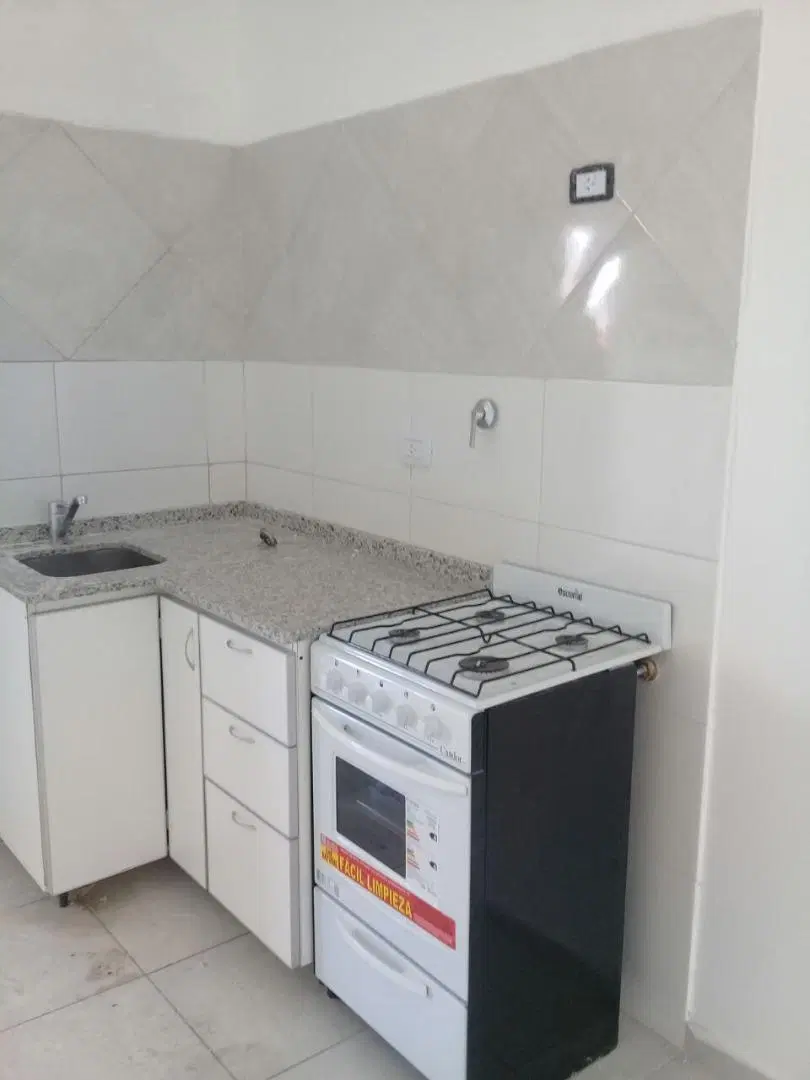 DPTO 2 AMB. C/TERRAZA PROPIA 3