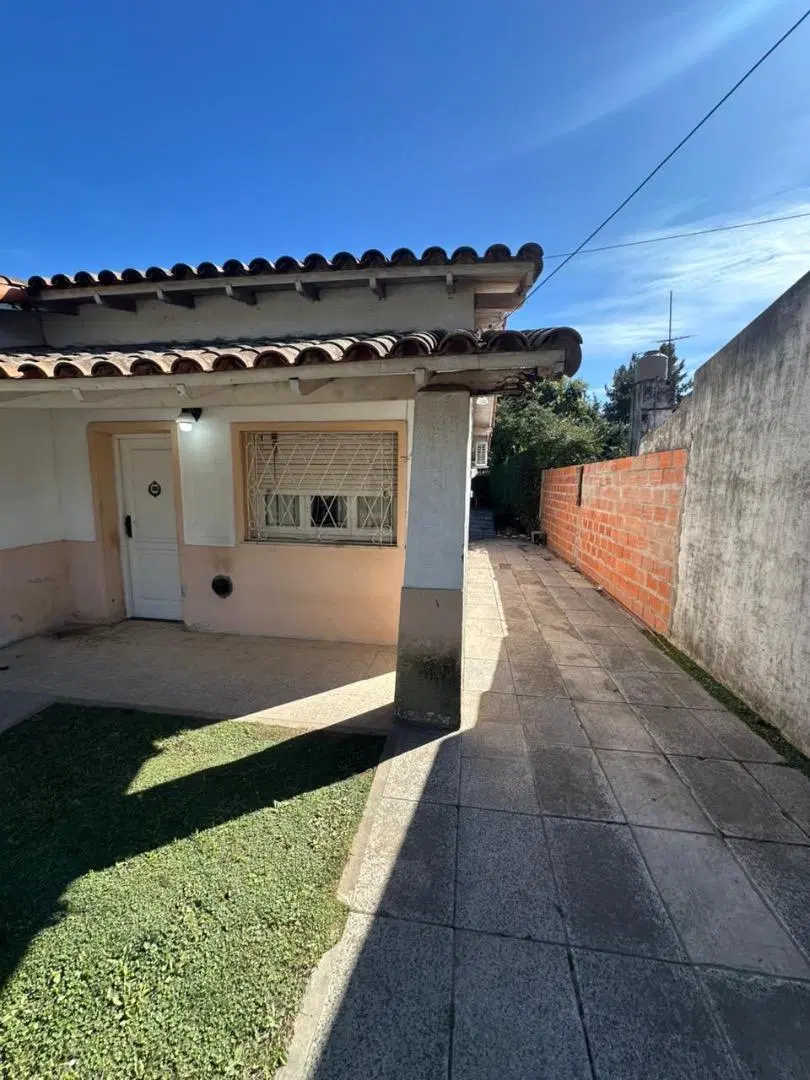 CASA 3 AMBIENTES EN VENTA 1