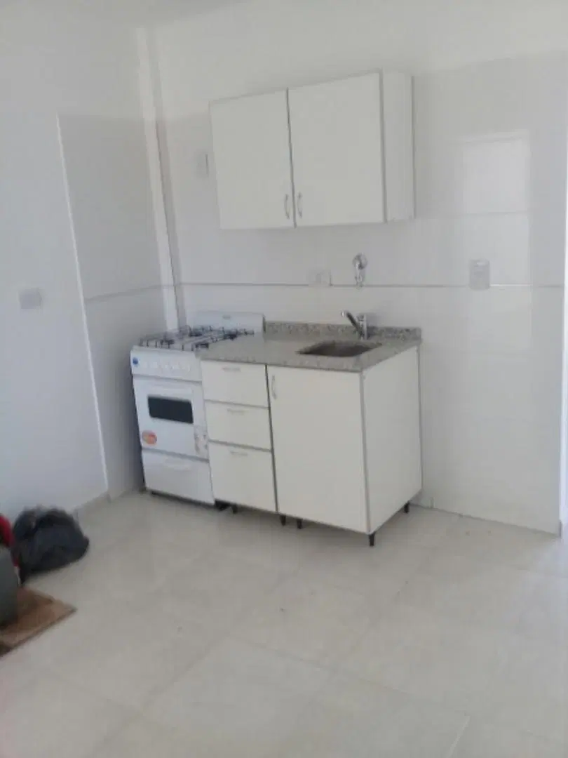 DEPARTAMENTO 2 AMB. CON TERRAZA PROPIA 3