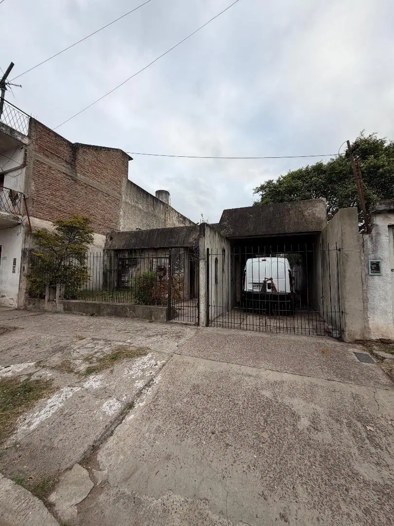 CASA EN VENTA A RECICLAR/DEMOLER 4