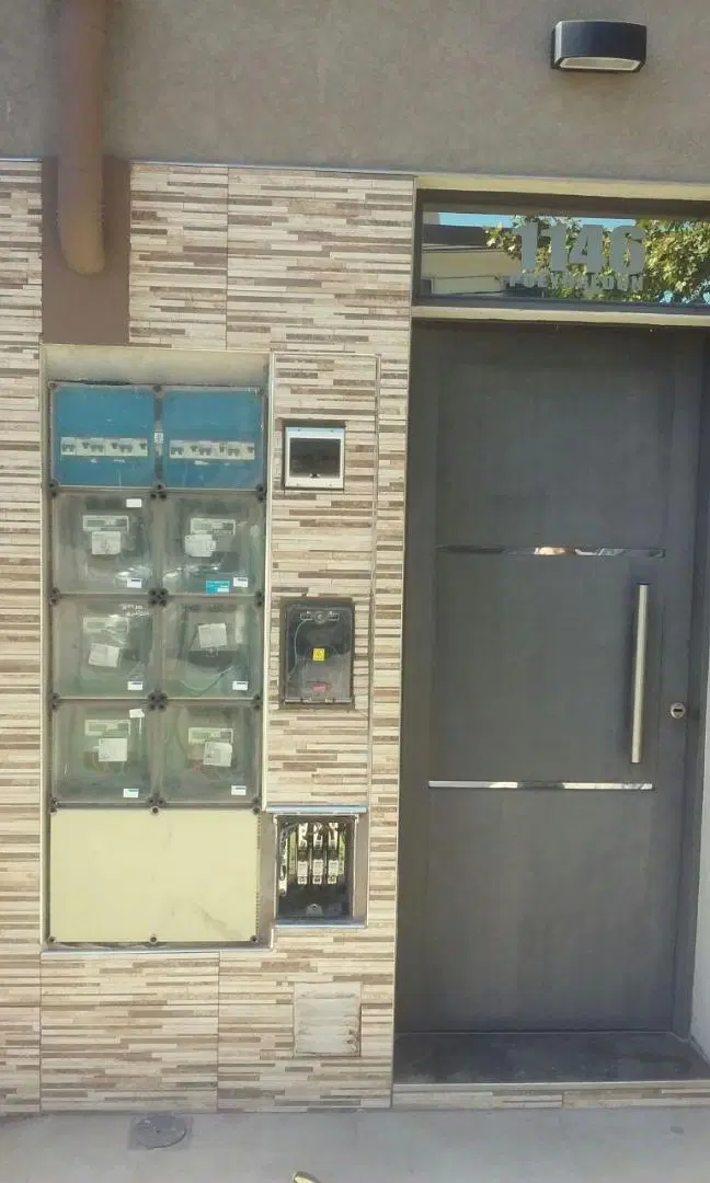 COMPLEJO DE DEPARTAMENTOS + GALPON VENTA EN BLOCK 4