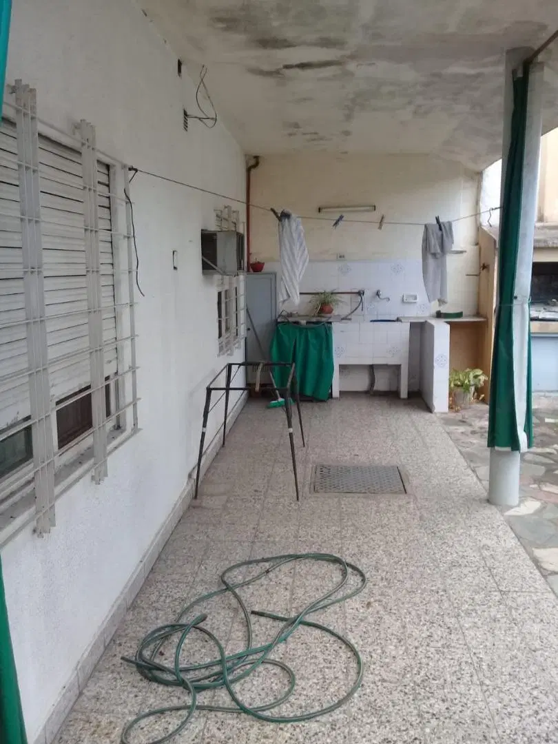 CASA LOTE 8.66 X 29 EXCELENTE ZONA 2