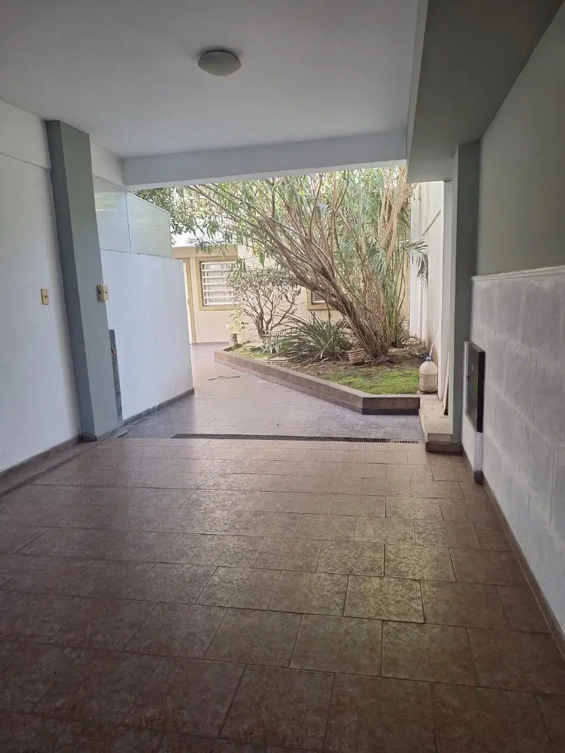 DEPARTAMENTO DOS AMBIENTES CON PATIO EN VILLA LUZURIAGA 4