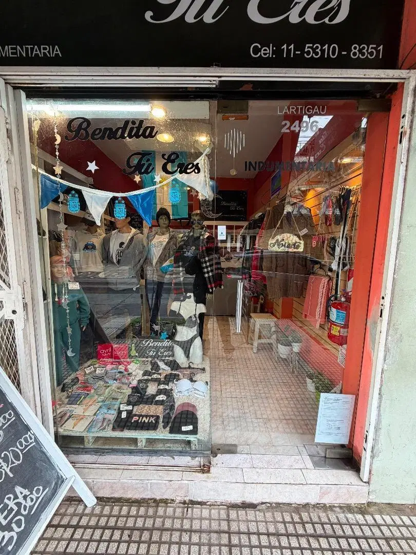 LOCAL EN ALQUILER, CON VIDRIERA EXCELENTE UBICACION 2