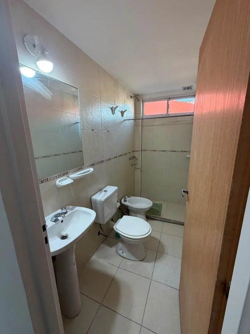 DEPARTAMENTO DOS AMBIENTES CN BALCON, UBICADO EN RAMOS MEJIA 1