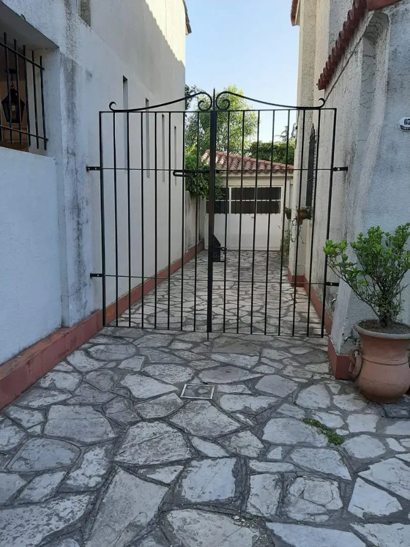 CASA 4 AMBIENTES EN HAEDO CHICO 3