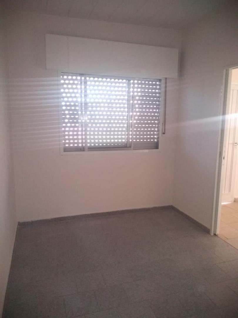 Foto de DEPARTAMENTO 2 y 1/2 AMBIENTES EN VILLA LUZURIAGA, imagen 4