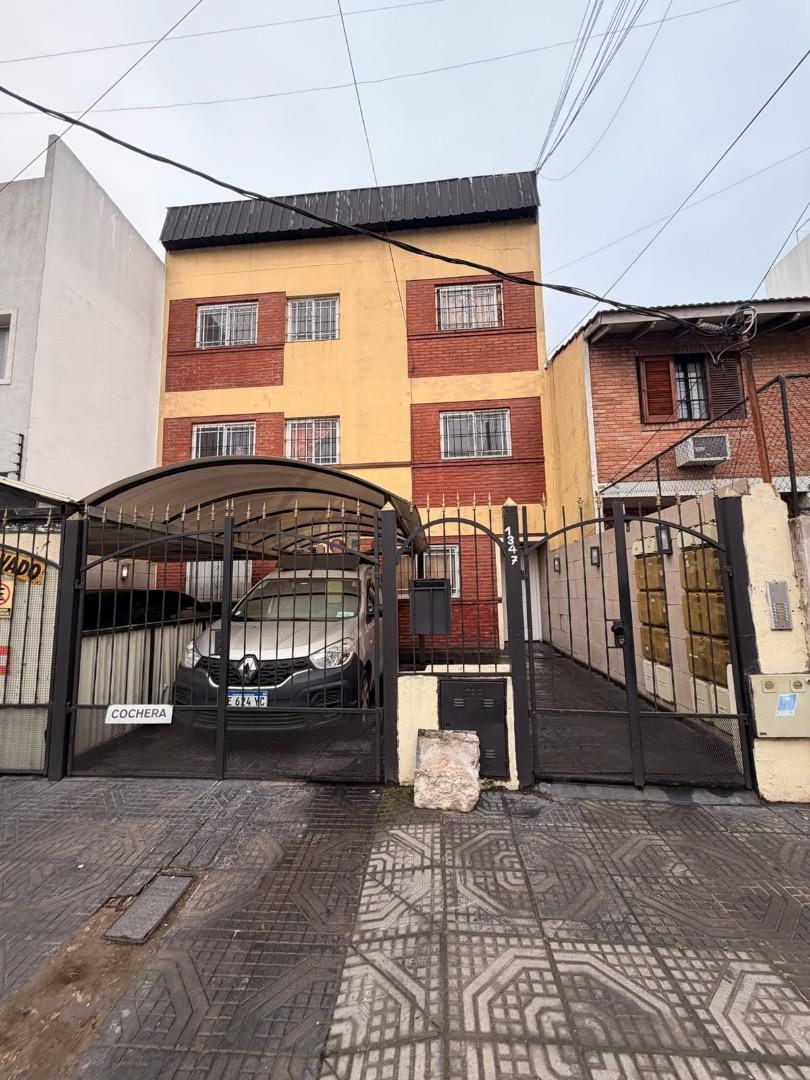 Foto de PH 2 AMBIENTES EN VENTA - RAMOS MEJIA, imagen 1