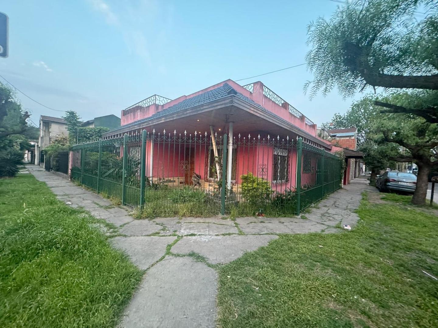Foto de ALQUILER CASA 3 AMBIENTES VILLA LUZURIAGA, imagen 1