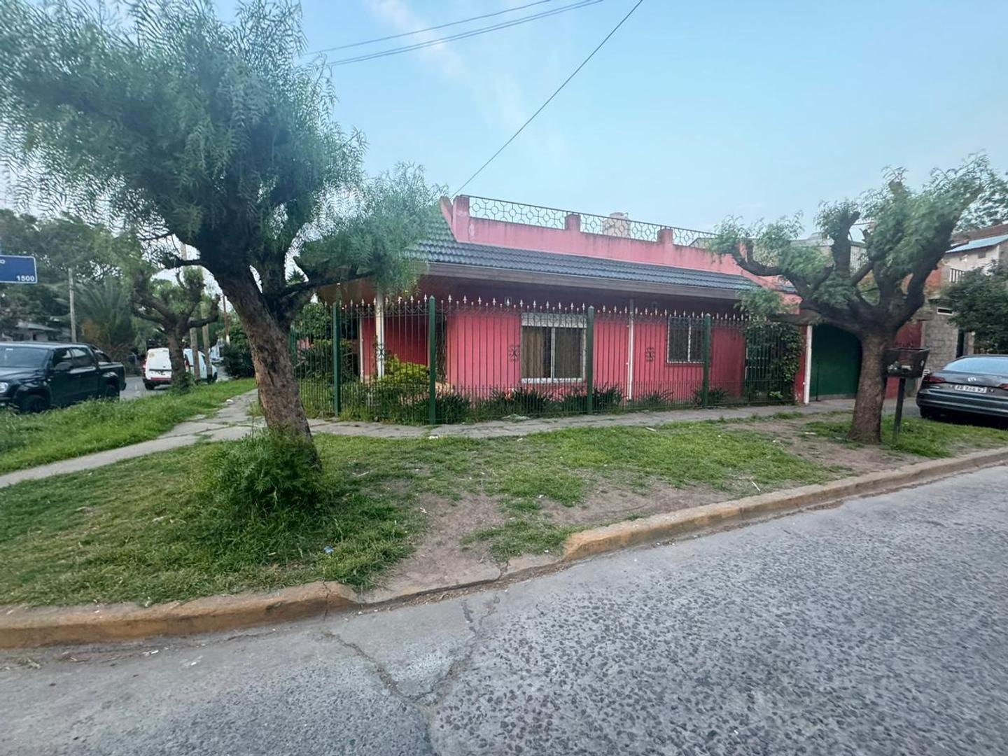 Foto de ALQUILER CASA 3 AMBIENTES VILLA LUZURIAGA, imagen 2