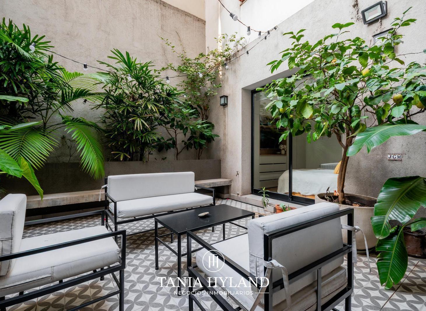 Departamento 3 ambientes con dos patios en Recoleta