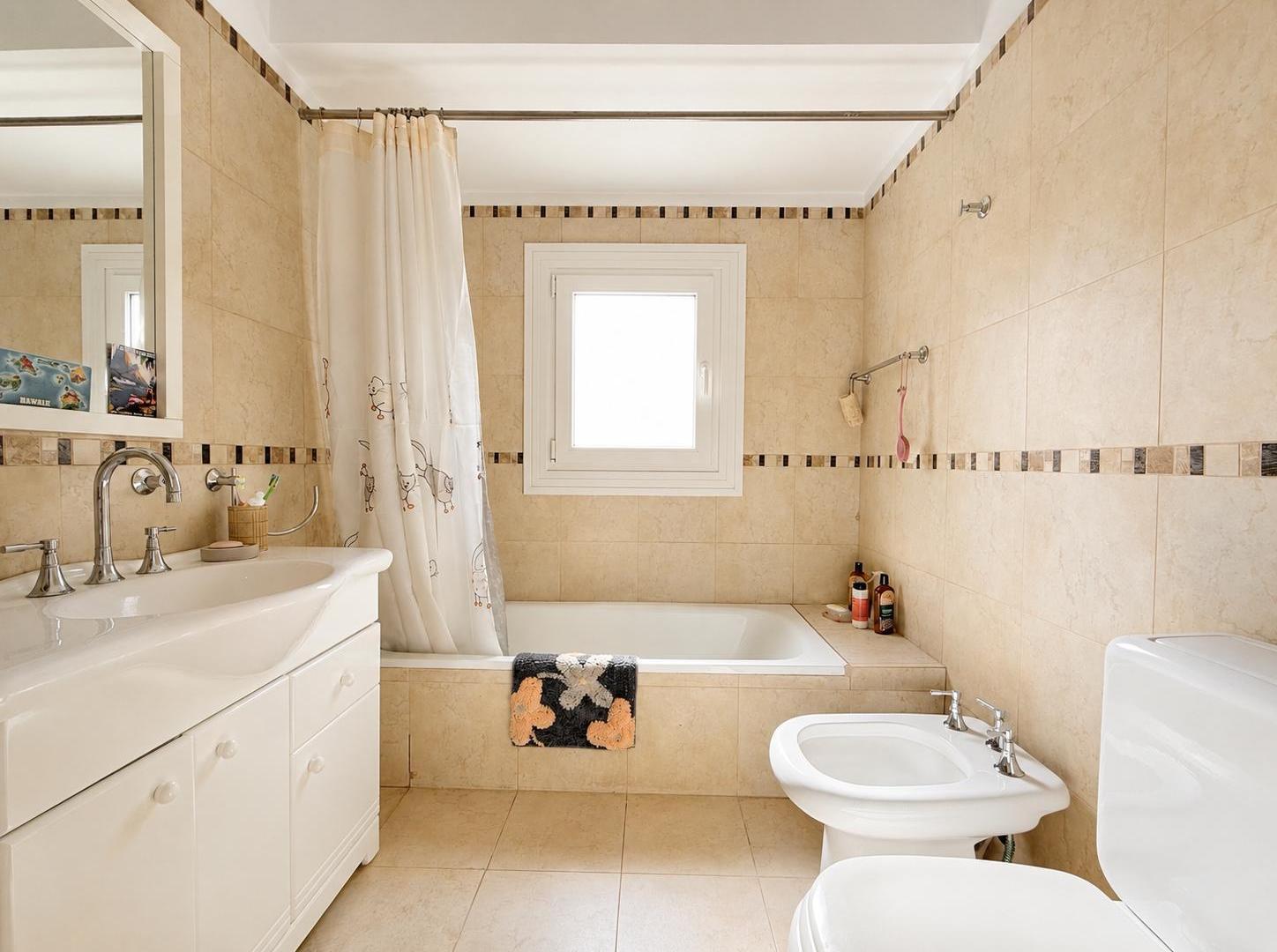 Foto de Casa en venta estilo toscano en Martinez, San Isidro, con jardin y, imagen 5