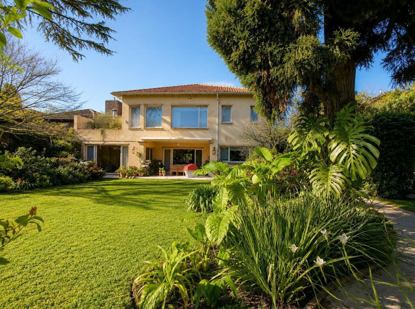 Foto de Casa en venta estilo toscano en Martinez, San Isidro, con jardin y, imagen 2