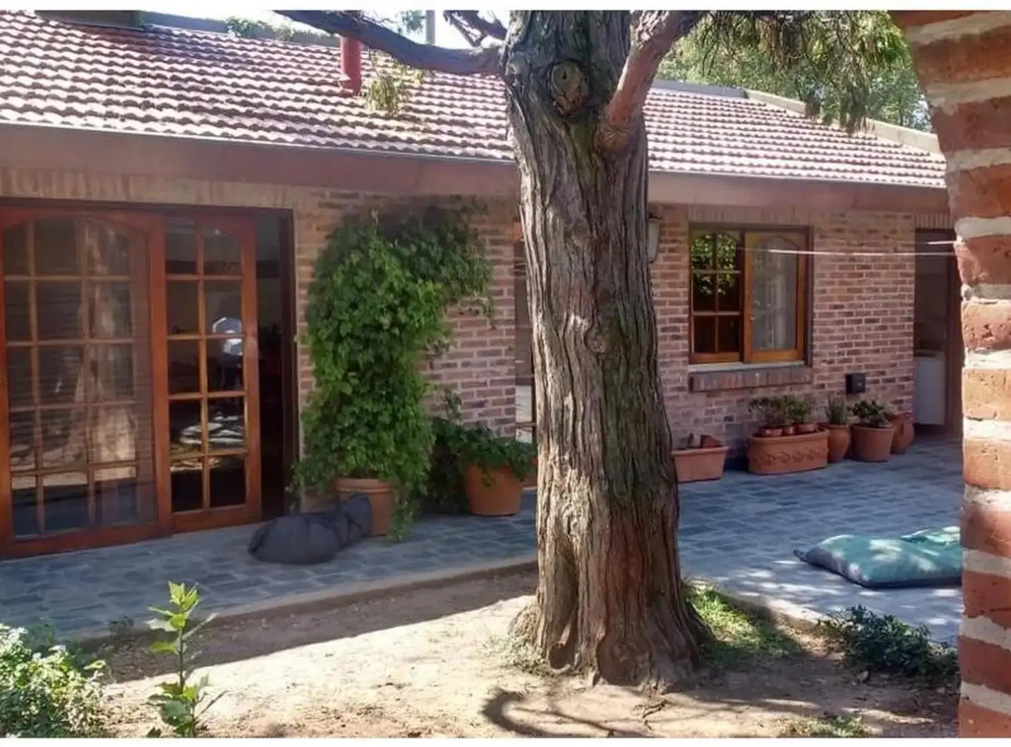 Imponente casa en venta en calle Florencio Sanchez 3