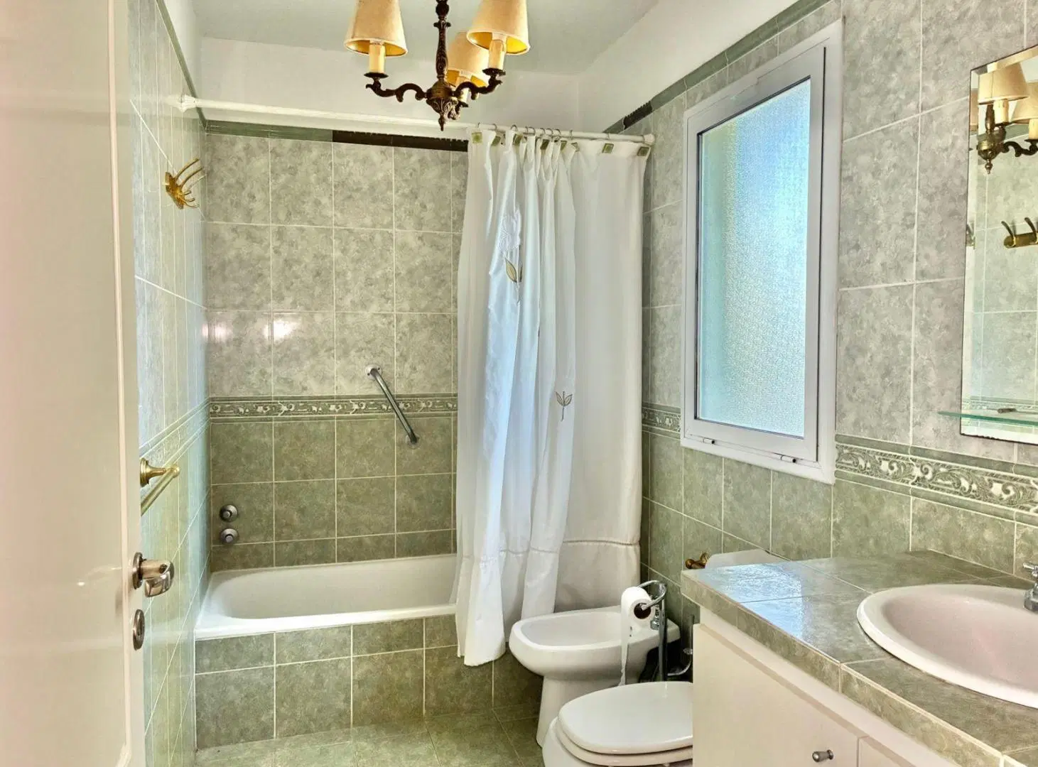 ALQUILER CASA EN HARAS DEL SUR 1 4 AMBIENTES/ PILETA 1