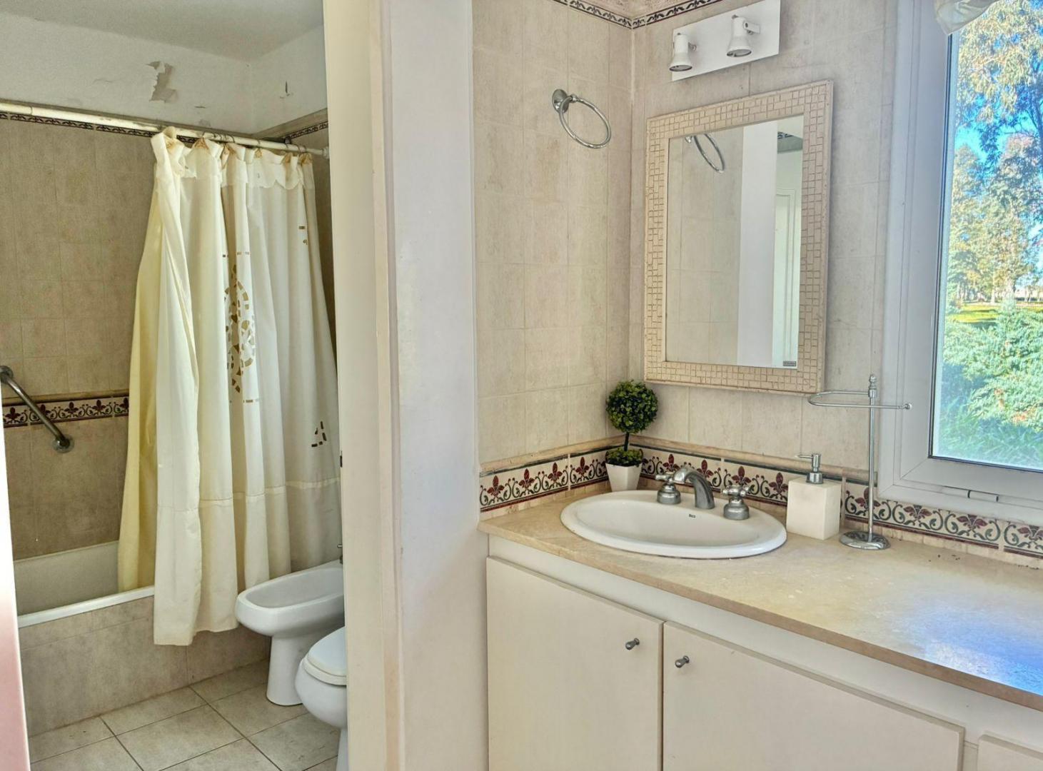 ALQUILER CASA EN HARAS DEL SUR 1 4 AMBIENTES/ PILETA