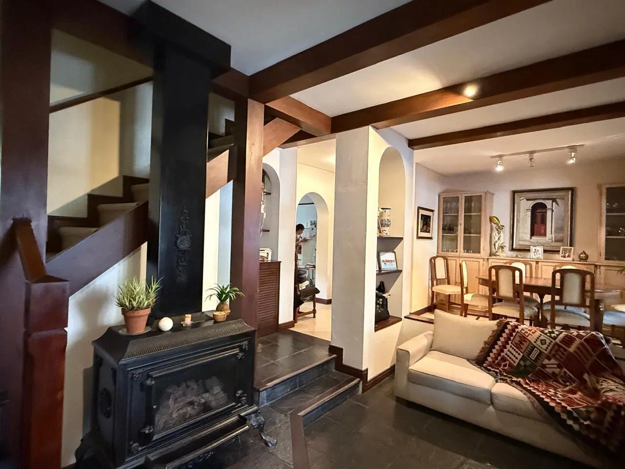 Exclusiva casa en Venta Martinez Zona Colegio Santa Teresa 4