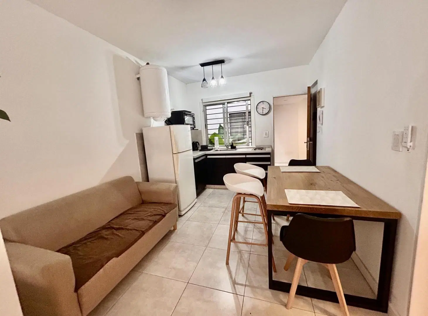 DEPARTAMENTO EN ALQUILER TEMPORARIO MONOAMBIENTE CON PATIO EN VICENTE LOPEZ 1