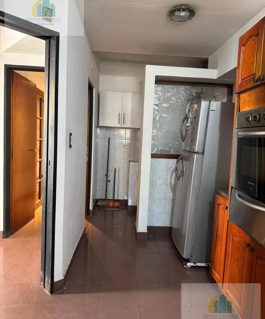 Casa de categoria en 40 e/ 16 y 17 alquiler La plata 2