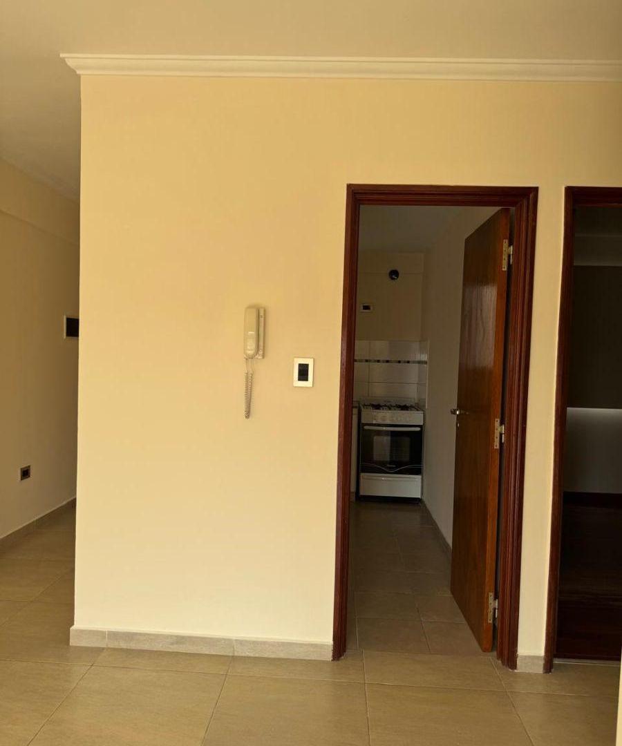 Foto de Departamento de 60 m² con 2 dormitorios en alquiler en La Plata +, imagen 4