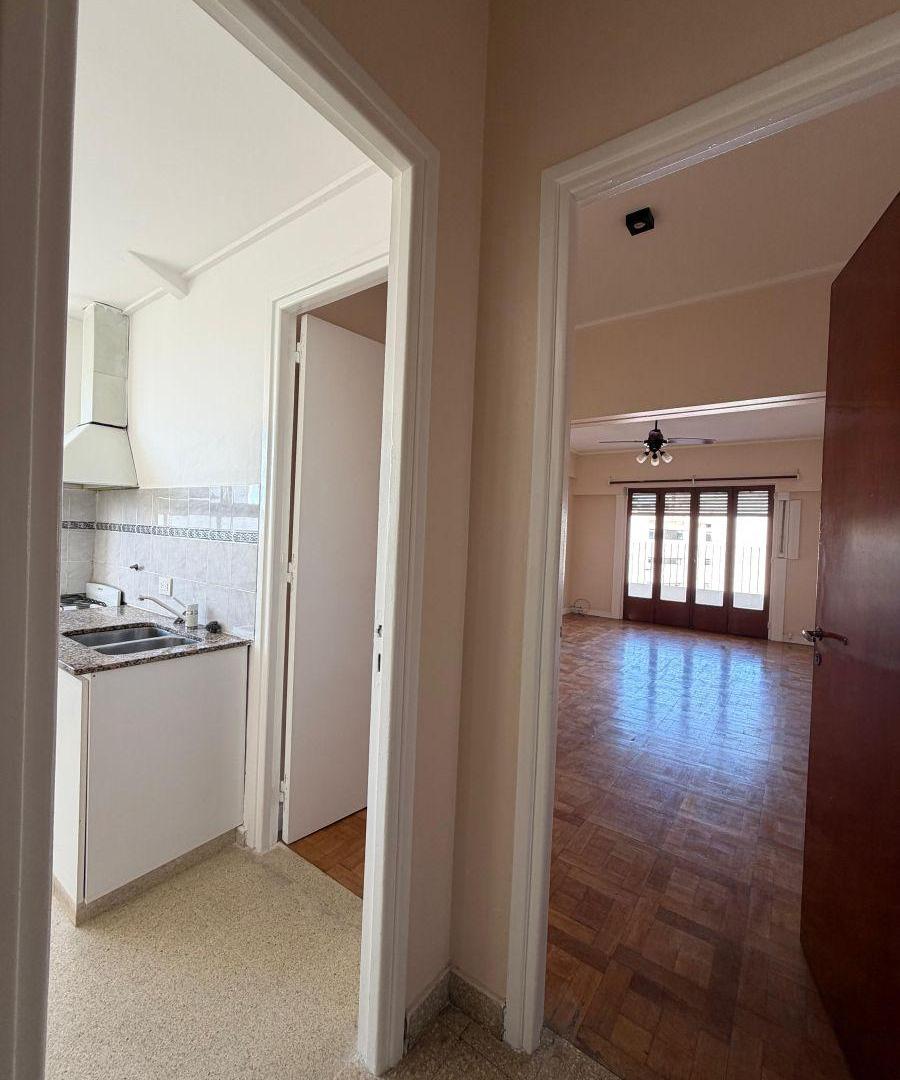 Foto de departamento alquiler diagonal 80 e/ 48 y 4 2 dormitorios, imagen 1