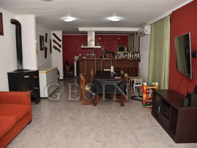 Foto de Casa - Villa Parque Sicardi, imagen 1