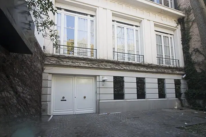 Casa en Barrio Parque 1