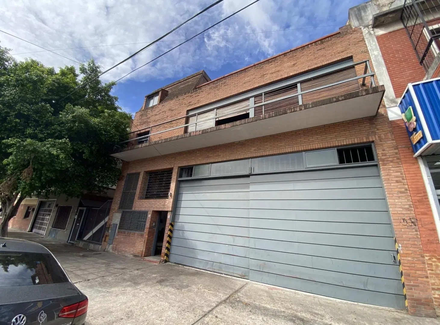 Venta Deposito con Oficina 4