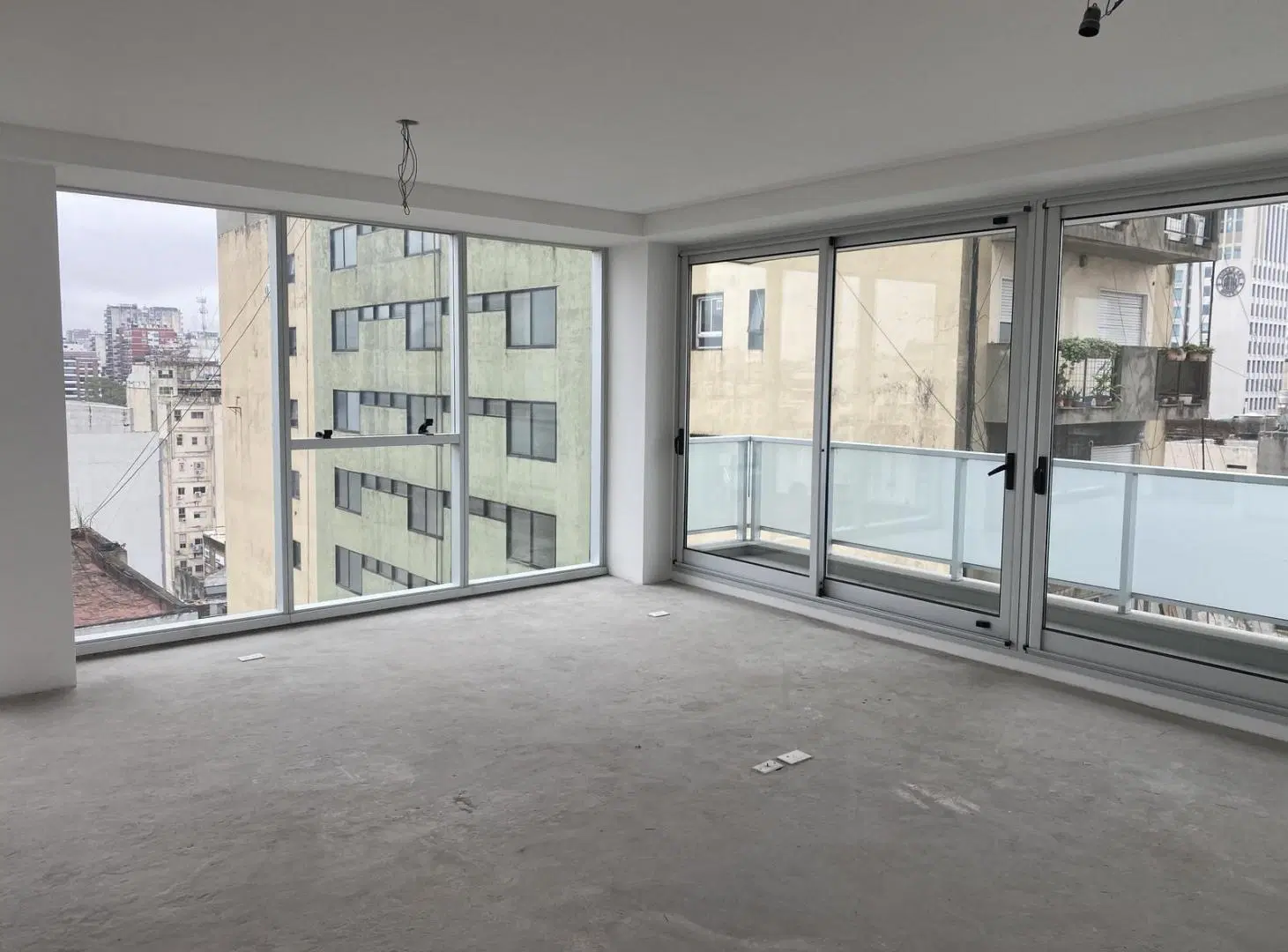 Departamento / Oficina en Retiro 1
