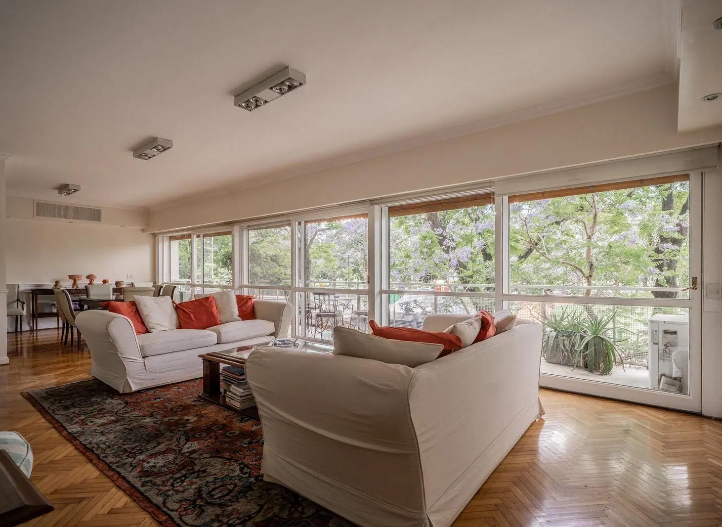Departamento en venta en Palermo Nuevo. 3 dormitorios. Balcón terraza. 2 cocheras. Seguridad 24hs. 5