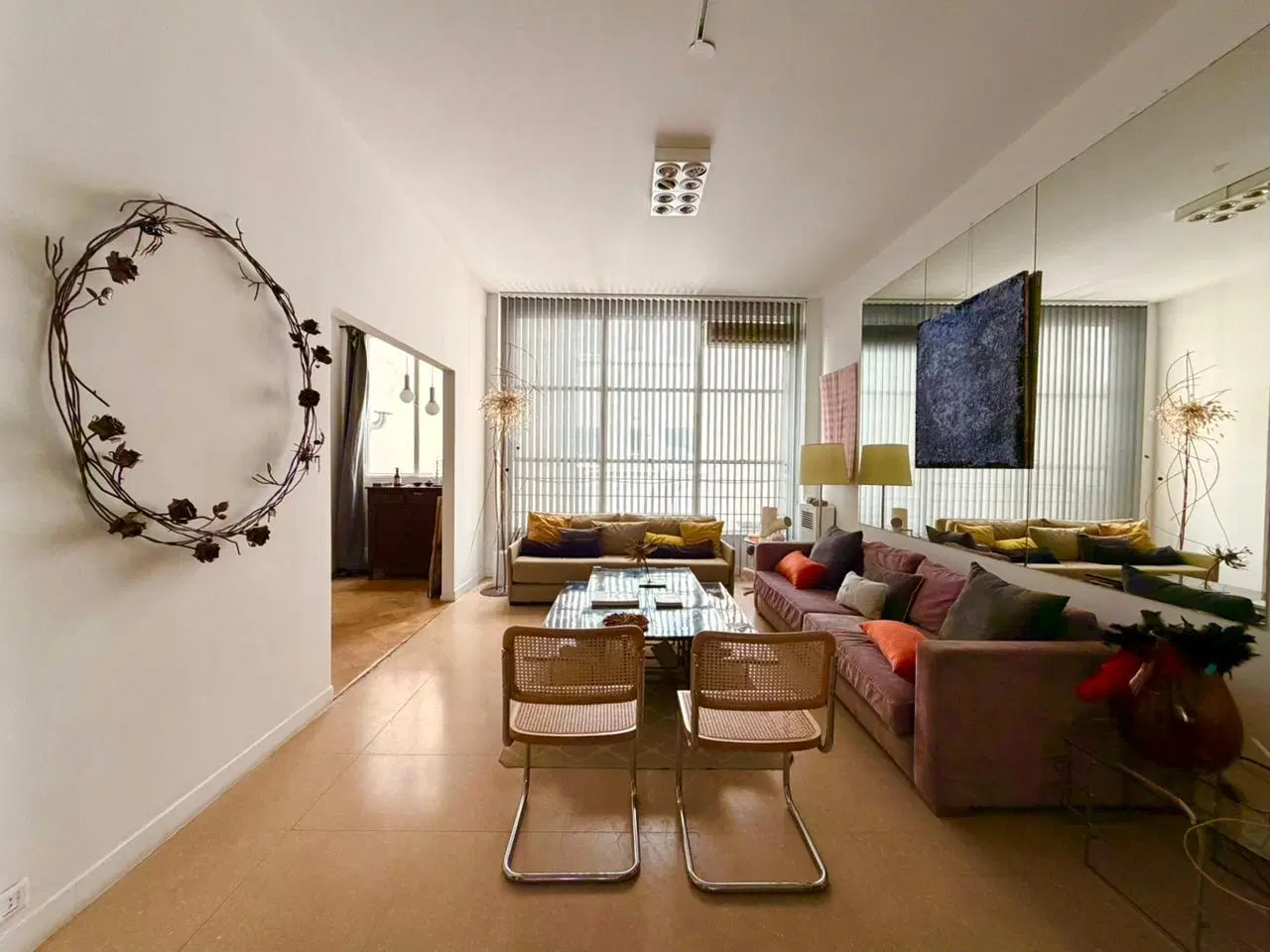 Departamento Racionalista en venta en Retiro. 2 Dormitorios. Luminoso. 1