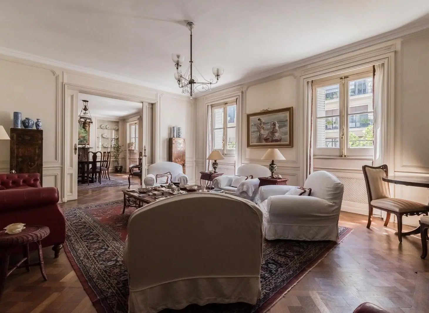 Departamento en venta en Recoleta sobre Avenida Alvear. 5 dormitorios. Edificio Francés. 2