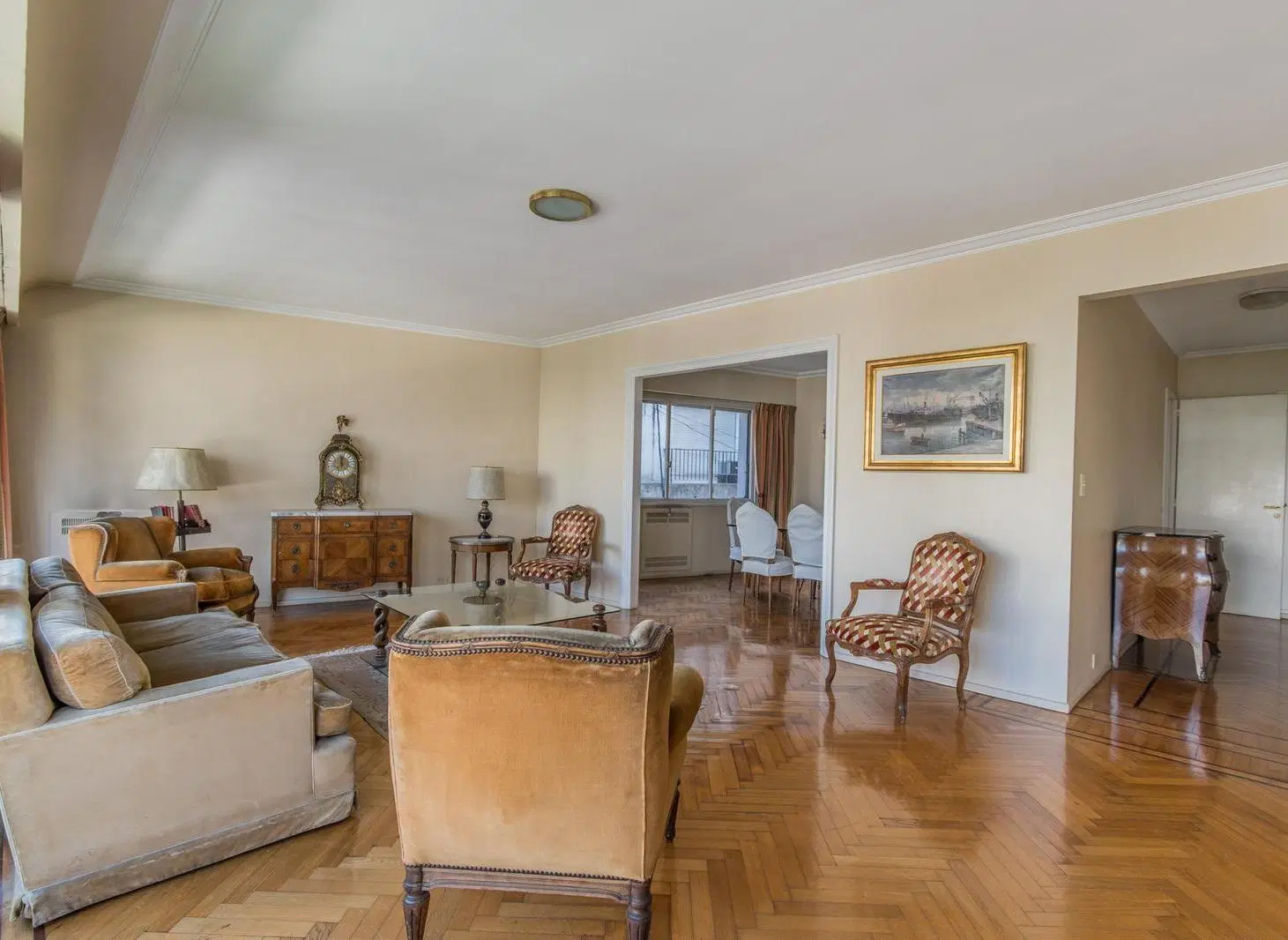 Departamento en venta en Recoleta. Piso alto. 3 dormitorios. Cochera fija. Seguridad. Luminoso. 5