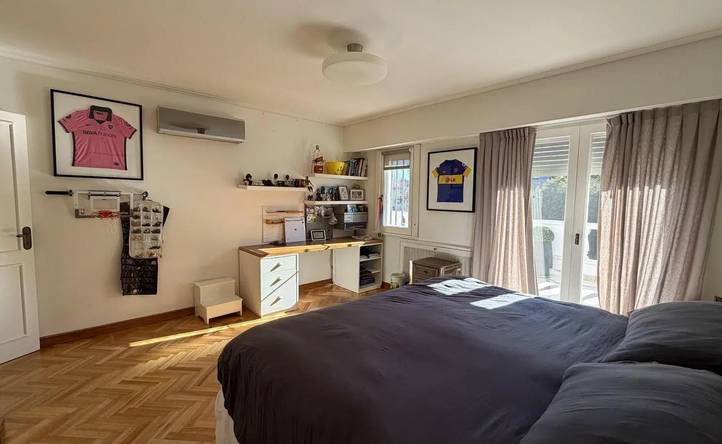 Casa en venta en Martinez. 3 dormitorios. Escritorio. Playroom. Jardín. Pileta. Quincho. 3