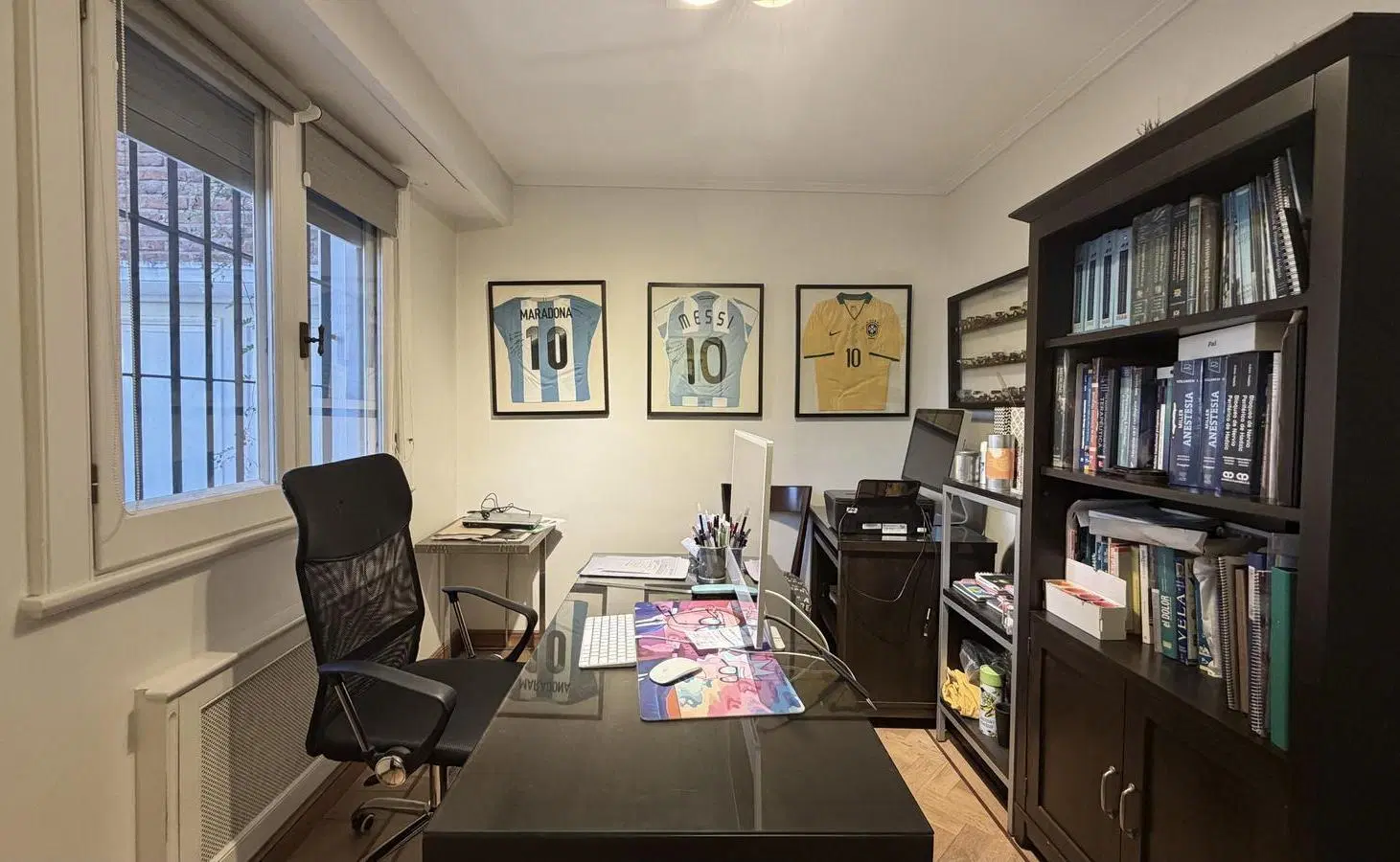 Casa en venta en Martinez. 3 dormitorios. Escritorio. Playroom. Jardín. Pileta. Quincho. 4