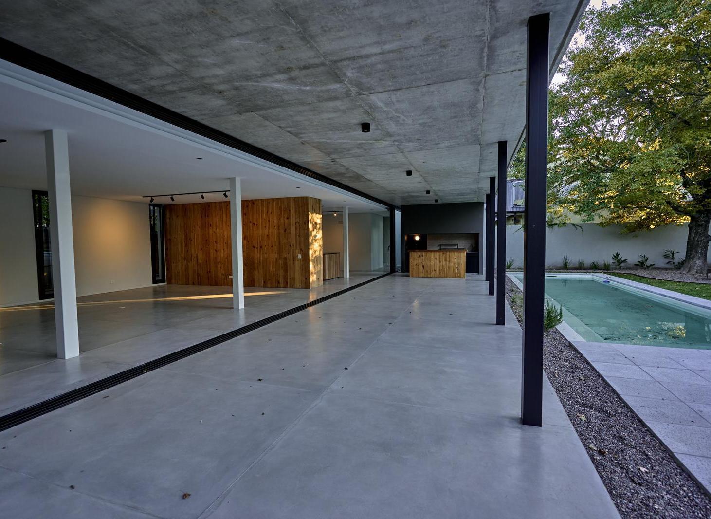 Foto de Casa a estrenar en Las Lomas de San Isidro. 3 dormitorios. Pileta, imagen 2