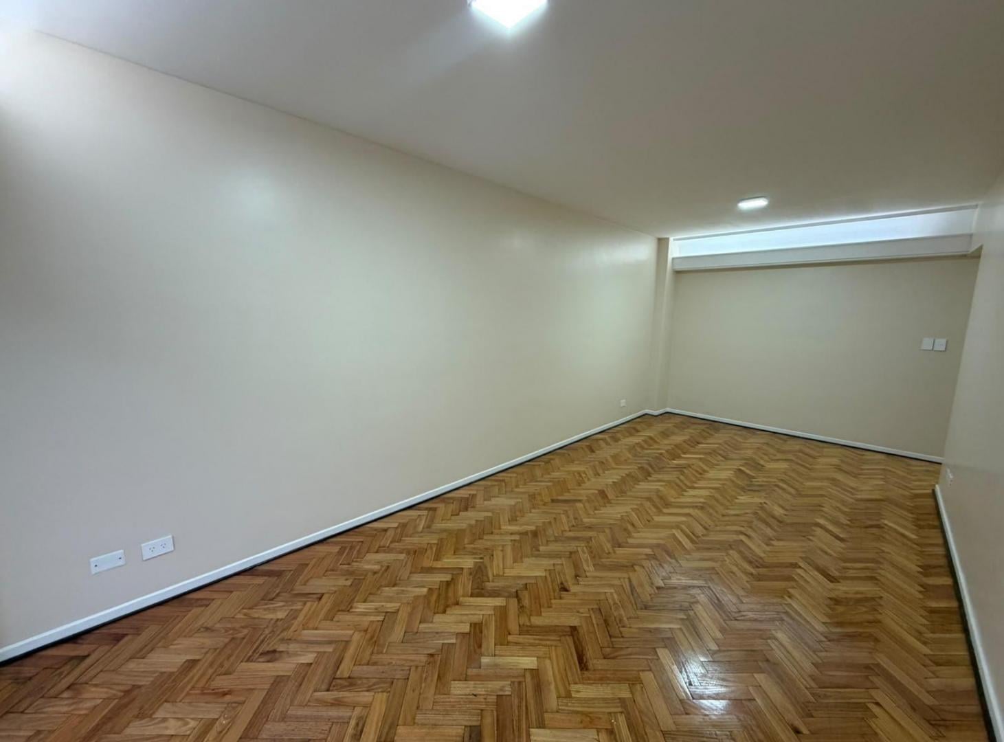 Foto de Venta Departamento Tres Ambientes con Cochera, imagen 3