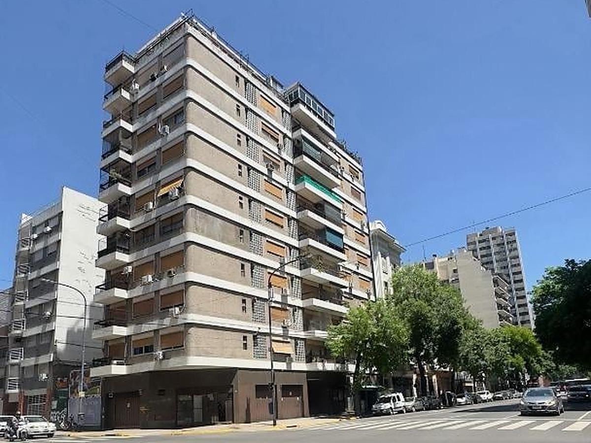 Foto de Venta Departamento Tres Ambientes con Cochera, imagen 2