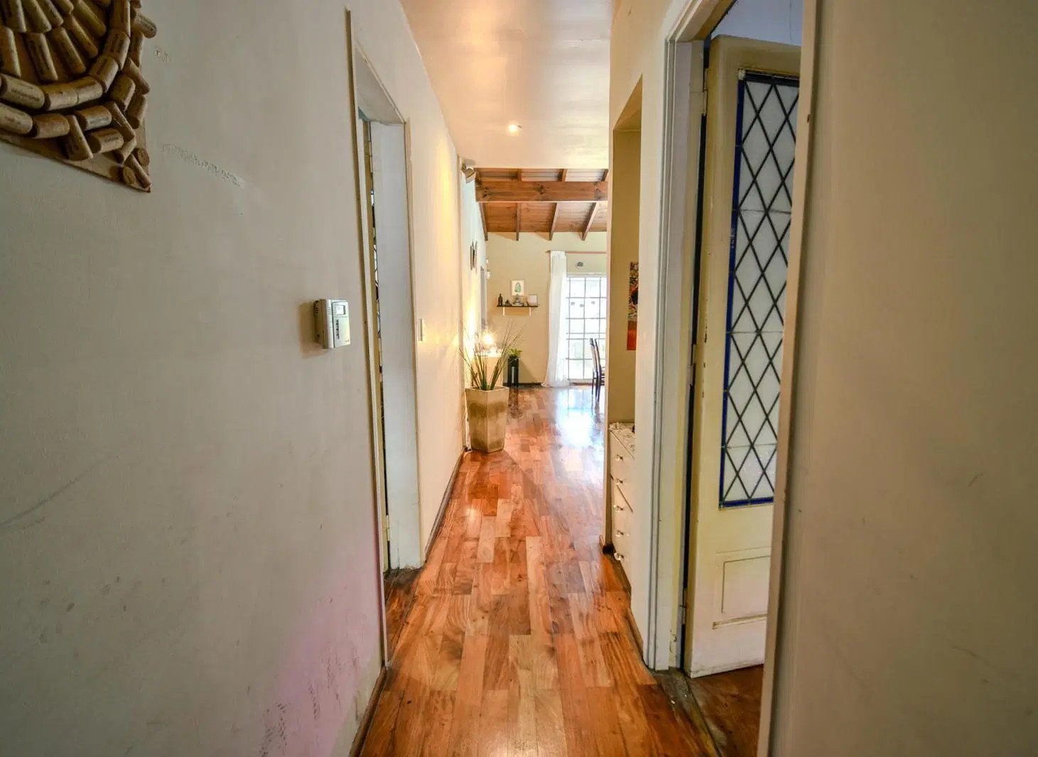 Venta Casa de 5 ambientes con jardin, pileta y quincho en Villa Luro 3