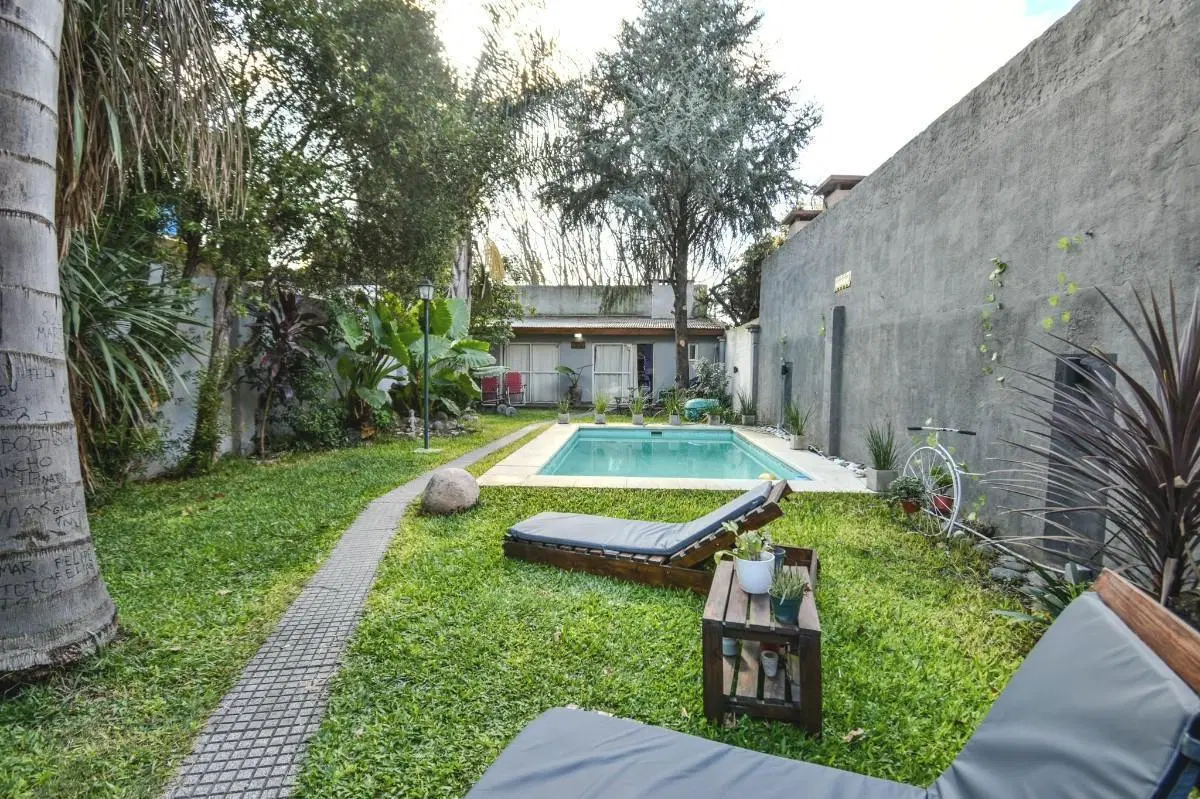Venta Casa de 5 ambientes con jardin, pileta y quincho en Villa Luro 5