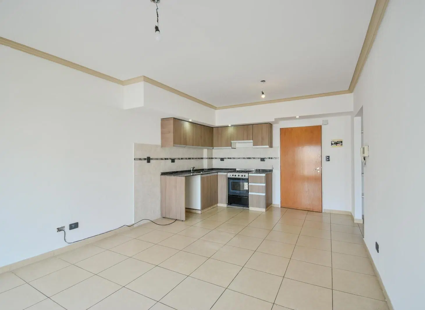 Venta departamento dos ambientes con terraza y cochera en Liniers 5