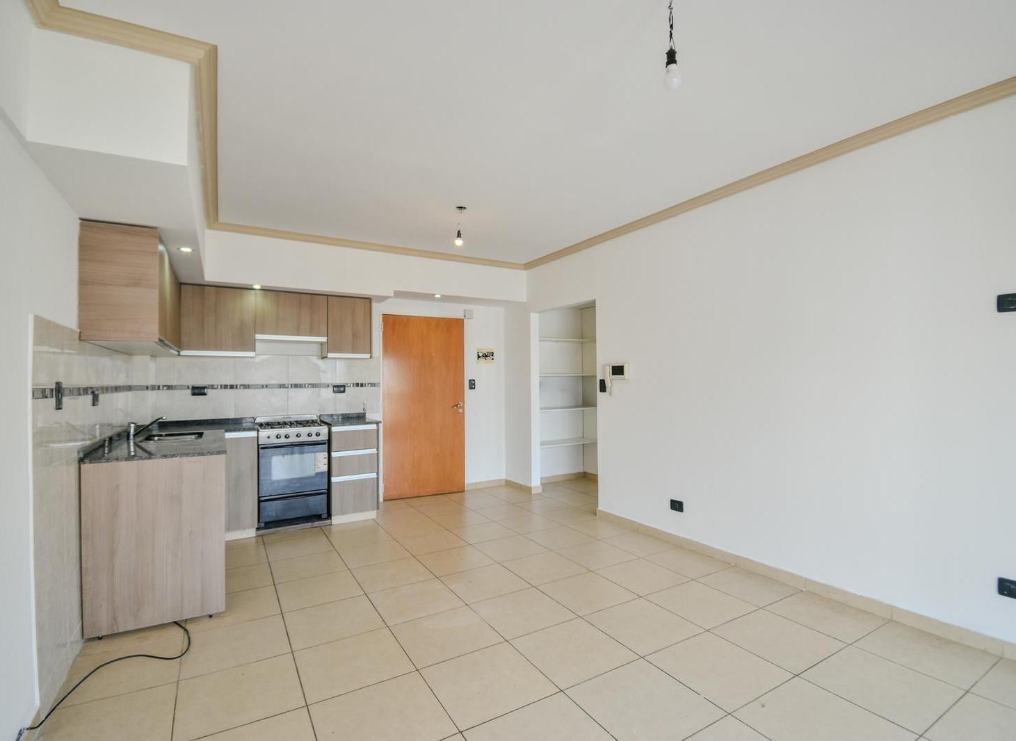 Venta departamento dos ambientes con terraza y cochera en Liniers