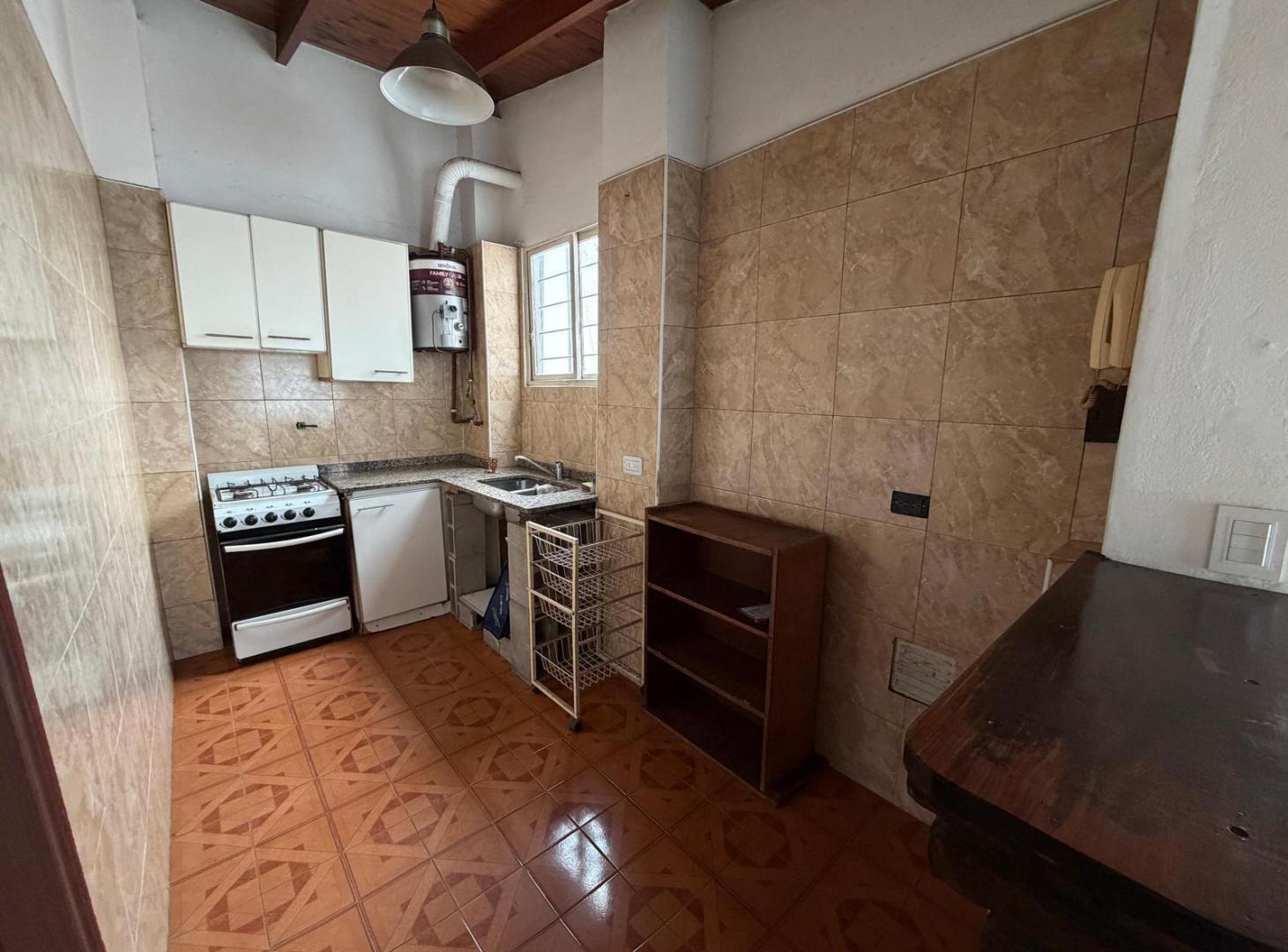 Foto de Departamento en Alquiler Dos Ambientes Balcon Terraza Escritorio Villa, imagen 4