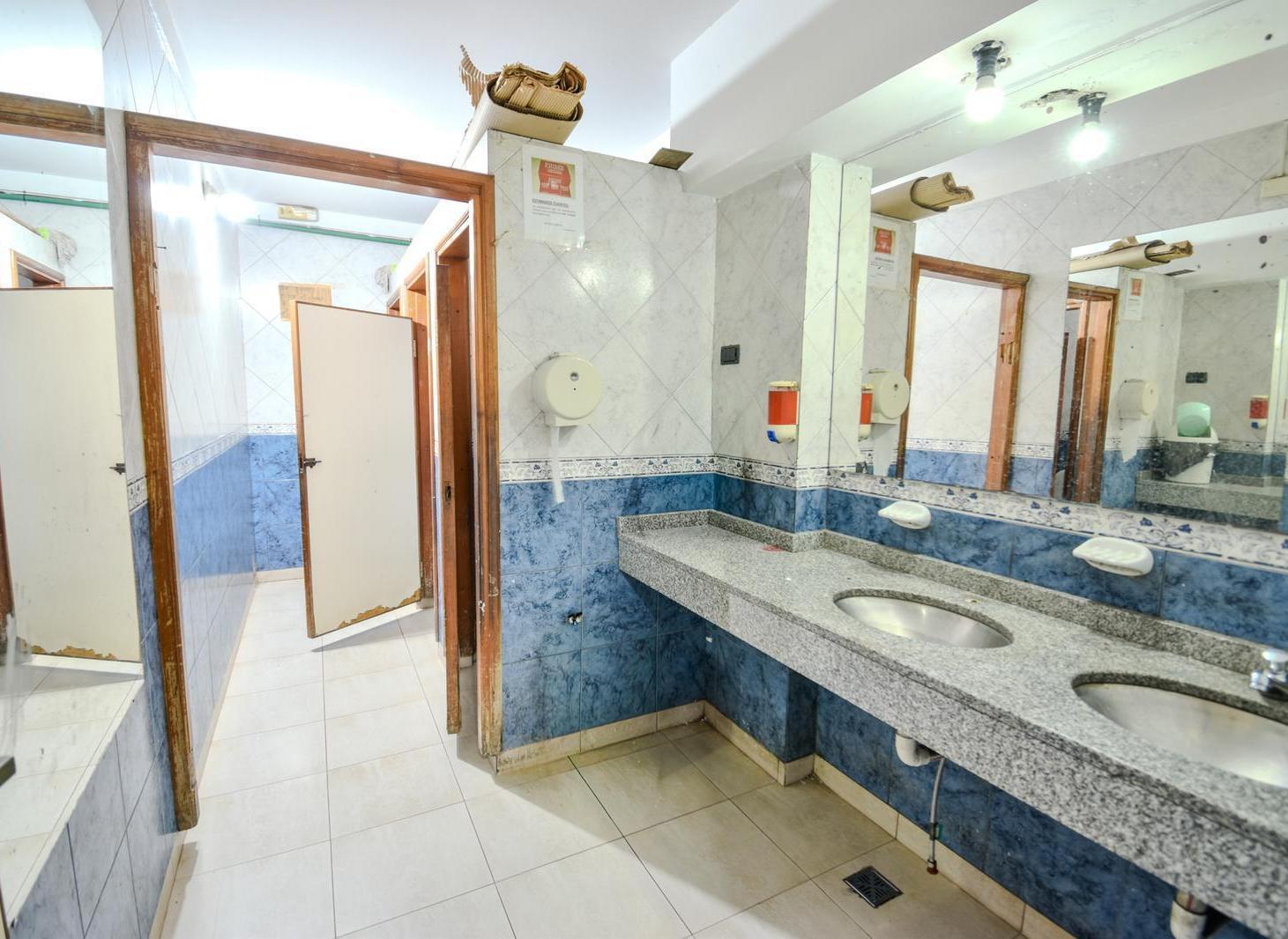 Foto de Venta gran local/ ph en Liniers - Ideal gastronomia, imagen 4