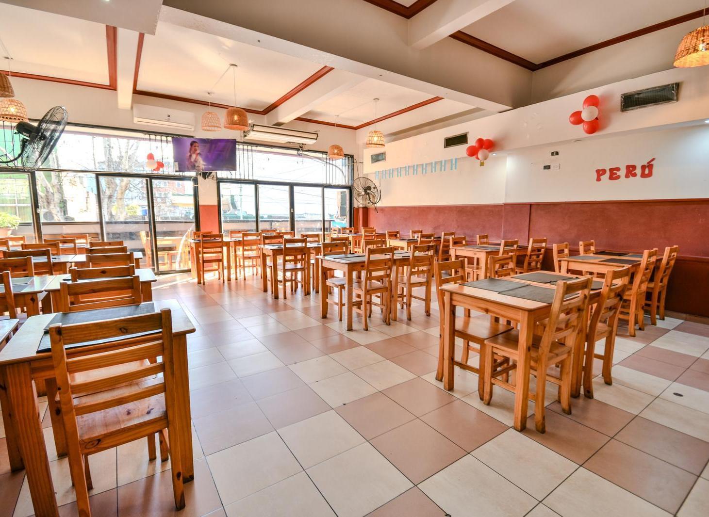 Foto de Venta gran local/ ph en Liniers - Ideal gastronomia, imagen 4
