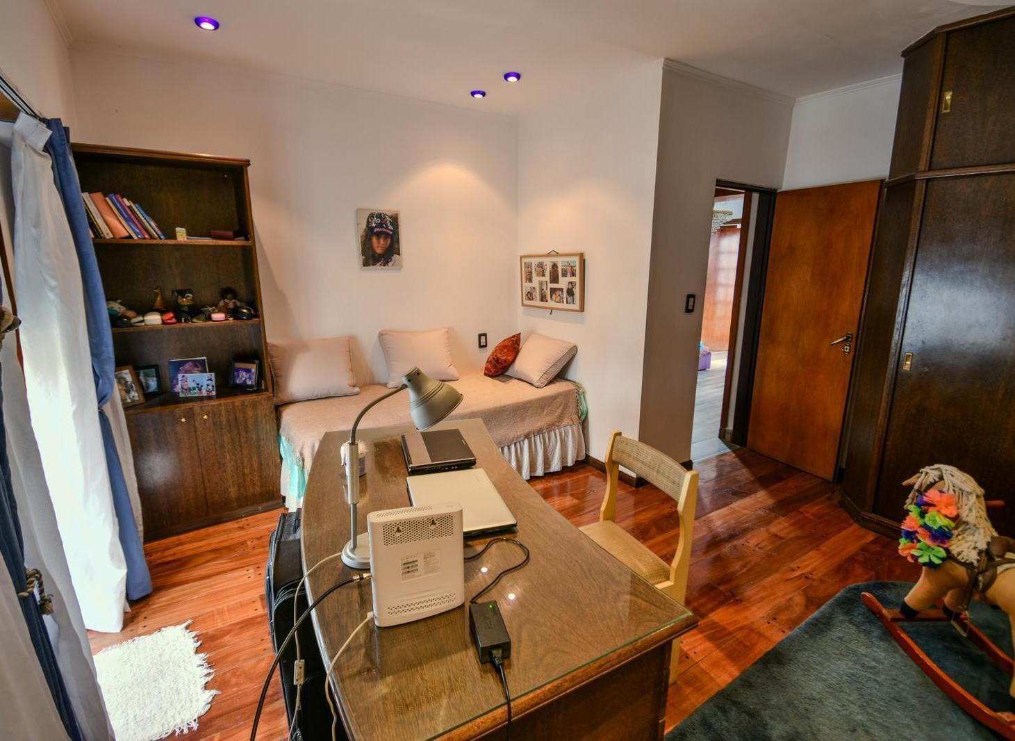 Foto de Venta PH 4 ambientes con cochera-terraza y quincho - Liniers, imagen 2