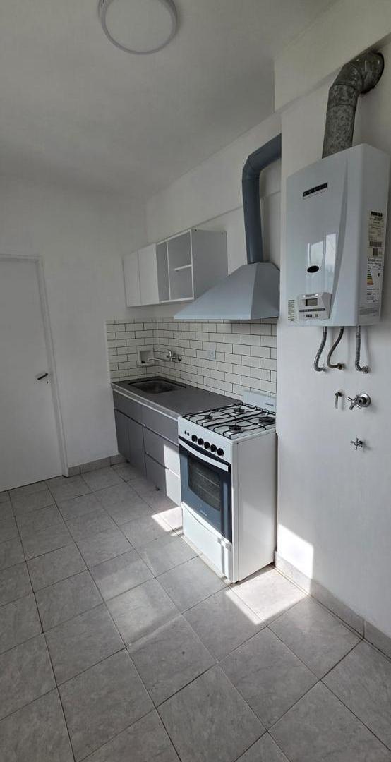 Foto de Departamento 4 Ambientes - Muy Buen Estado - Muy Luminoso. Gran, imagen 5