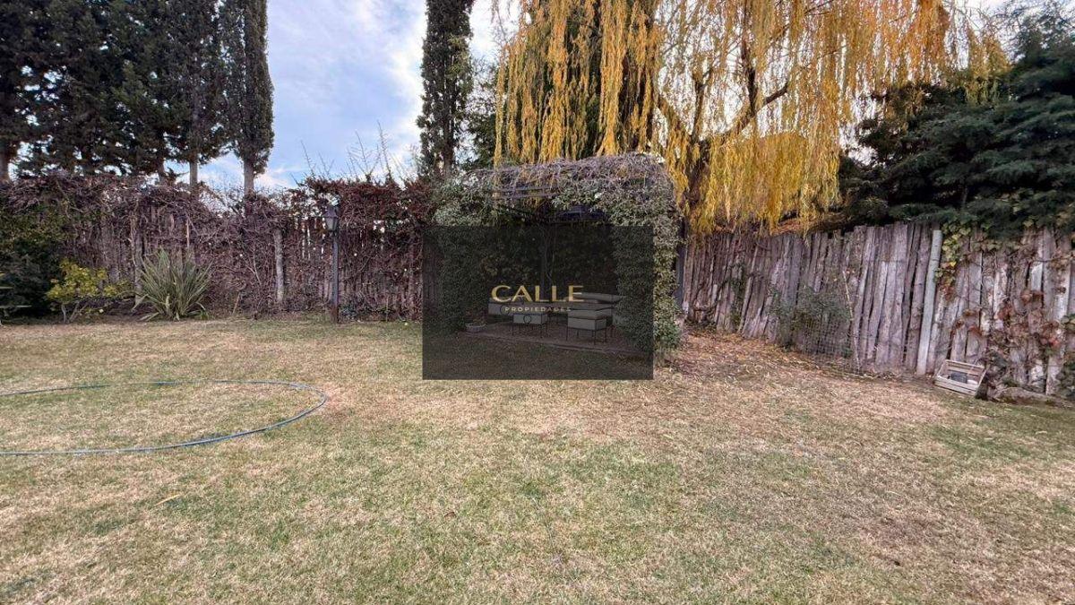 Foto de Casa en venta c/ cochera en Chacras de Coria, imagen 3