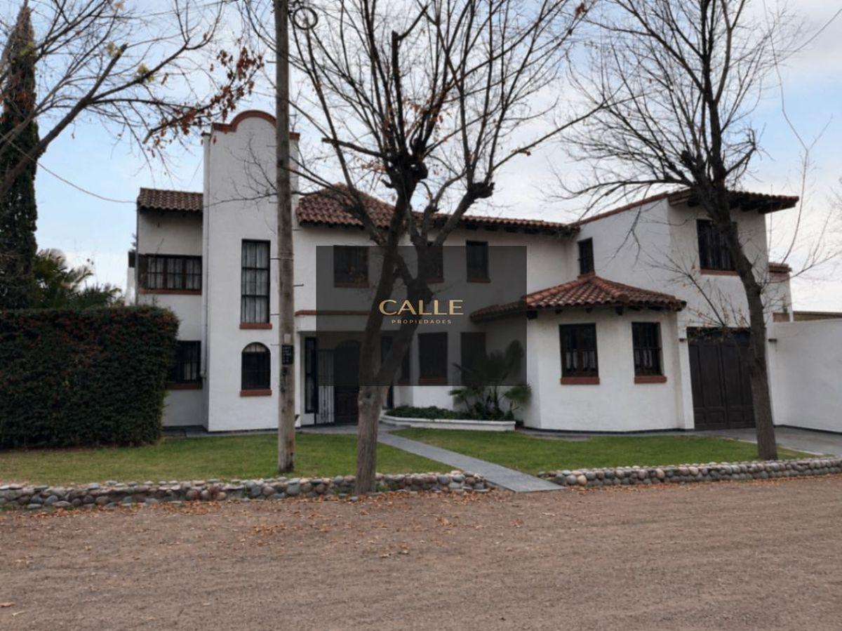 Foto de Casa en venta c/ cochera en Chacras de Coria, imagen 2