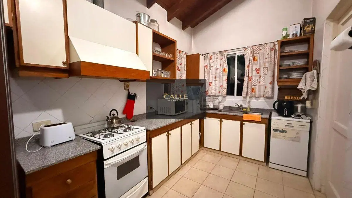 Casa en venta c/ cochera en Luján de Cuyo 2